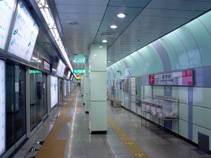 안심 방면 승강장 (역명판 교체 전)