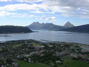 헬겔란의 네스나. 북부 지역의 해안 지역은 내륙 지역보다 훨씬 따뜻하다.