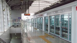 부산-김해 경전철 하행 승강장 (2018년 4월)