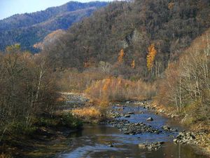 砥山栄橋}})에서, 2004년 11월)