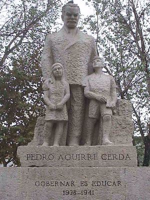 산티아고에 있는 페드로 아기레 세르다를 기념하는 기념비