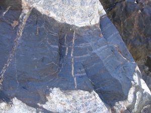 Wawa의 호상철광층 철 규산염상과 두꺼운 자철광상