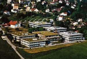 로잔 면역 및 감염 센터(CIIL), UNIL-CHUV, 에팔랭 (2007).