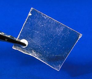 백운모의 얇은 층