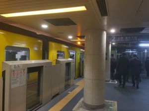 긴자선 승강장, 2020년 2월