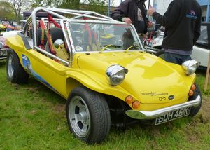 듄 버기바하 버그와 마찬가지로 섀시만 유용한 커스텀 카.