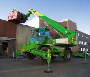 메를로 로토(Merlo Roto) 텔레스코픽 핸들러