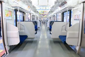 세미 크로스 시트 차내