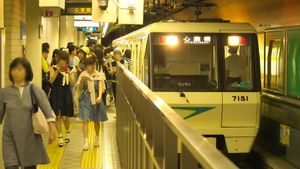 임시 열차의 신사이바시행