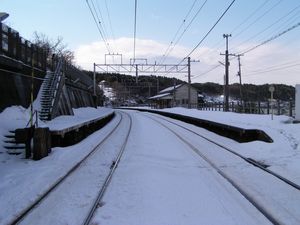 각지에 설치된 출입구 (2005년 12월)