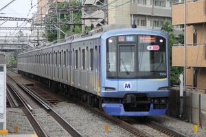 추돌 사고로 폐차된 Y516F