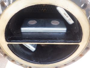 열교환기에 설치된 아연의 희생 양극