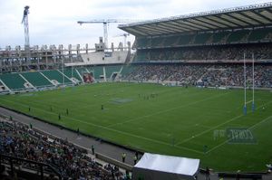 재개발 중인 남쪽 스탠드