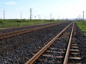 직선이 이어지는 구내(2005년 6월)