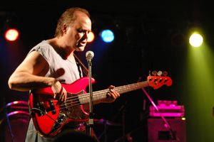 페터 큠슈테트(베이스) 2006년