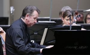 피아니스트·지휘자, 미하일 플레트네프(1957-)