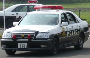 교통기동대의 순찰차(토요타 크라운)