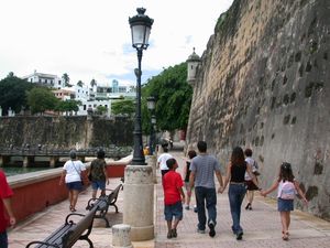 산후안 항구 산책로