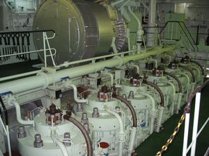 컨테이너선의 메인 엔진