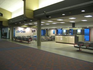 피츠버그 국제공항 콩코스 C 에 있는 에어트랜 게이트 C54