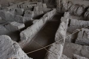 엑바타나의 세부 사항