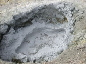 라센 화산 국립공원의 범파스 헬에 있는 머드팟