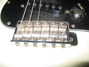 싱크로나이즈드 트레몰로 유닛(빈티지 타입)