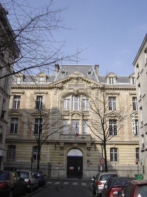 과거 파리 3구의 에콜 상트랄 파리 위치