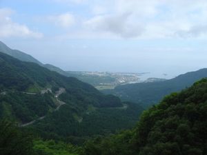 시라타니운스이 협곡 측에서 본 미야노우라 정