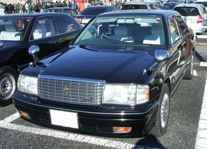 토요타 크라운 세단 CNG