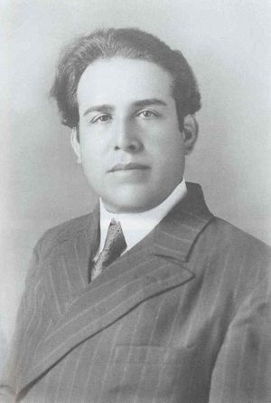 미랄리 카쉬카이는 저명한 아제르바이잔 지질학자이자 지형학 및 층서학 분야의 수많은 저술의 저자였다.