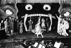 아사쿠사 오페라 『천국과 지옥』(1917년-1919년경)