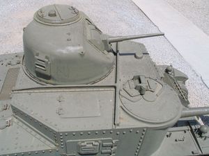 총탑을 제거하고 그랜트용 포탑 해치로 교체한, 영국군의 통칭 리 그랜트