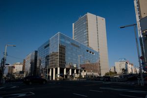 스미토모 생명 지쿠사 빌딩·뉴 타워 빌딩