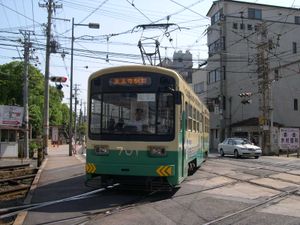 마쓰무시 회송 종이 표시를 게시하고 운행하는 701호