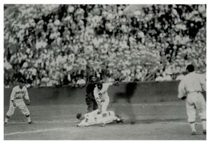 도쿄 6대학 야구의 한 장면 (1930년 가을 호립전)