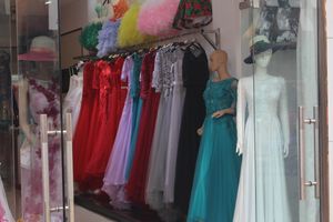 후추구의 이브닝 드레스