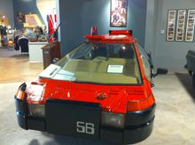 플로리다의 미국 경찰 명예의 전당 박물관에 전시된 데커드 세단 (2010년 촬영)