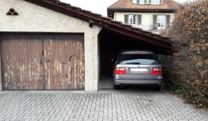 주택의 일부를 이용한 유형의 카포트