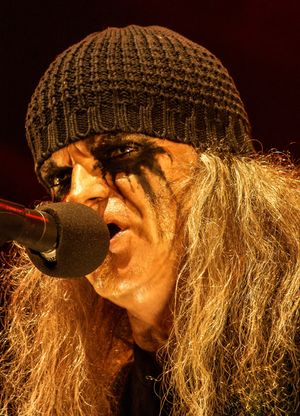 톰 G. 워리어(Vo/G) 2011년