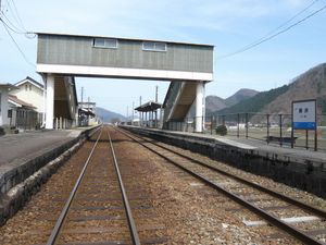 플랫폼 (이쿠노 방면에서 바라봄)