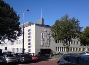 레드우드 빌딩 – 약학 및 제약 과학 학교