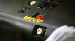 EB・TE 장치 정비(장비)차의 EB 리셋 스위치 (JR 서일본 쿠모하 223-2000형)