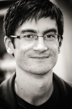 시리즈 공동 제작자 브라이언 코니에츠코(오른쪽)