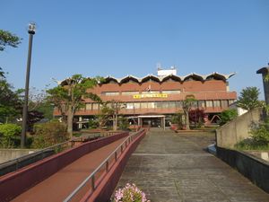 가이호쿠 종합지소(河北総合支所)（구 가이호쿠정청(旧河北町役場)）