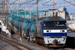 EF210형이 견인하는 화물열차(2019년 9월 2일 니시우라와역)