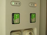 그린차 차내 좌석 상부에 설치된 리더라이터.