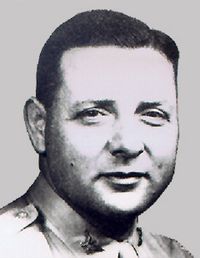 개발 책임자였던 레슬리 A. 스키너 대령 (1940년경 촬영)